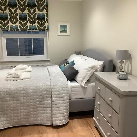 Luxury Refurbished 2 Bedroom Regency Apartment Cheltenham Eksteriør billede